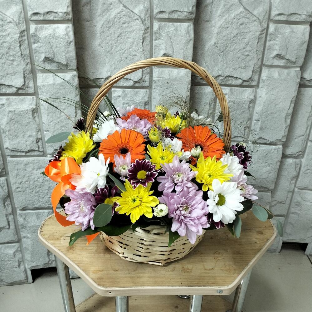 Букет в корзине,,цветочная поляна