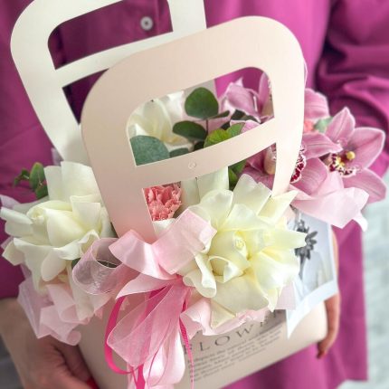 Цветы в коробке «Мечта поэта»