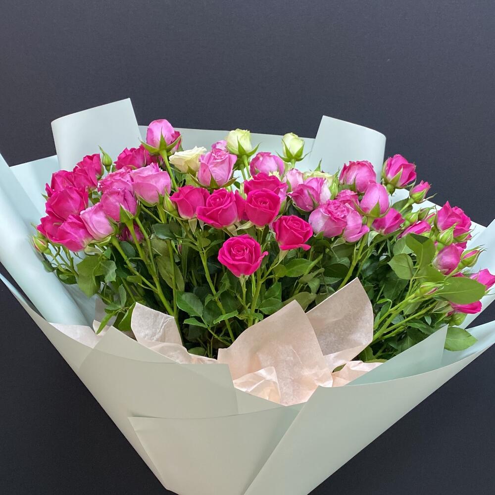 Букет из кустовой розы