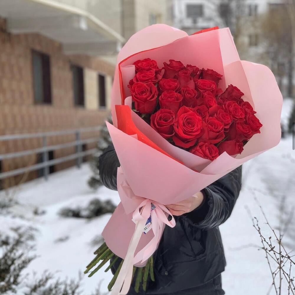 25 эквадорских красных роз