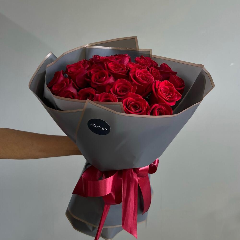 Букет из 21 роз 50 см (10.87)
